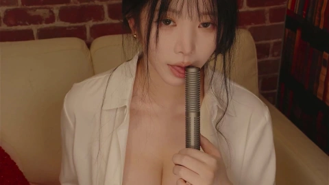 ASMR Yoon Ying Late-Night Bookstore RP